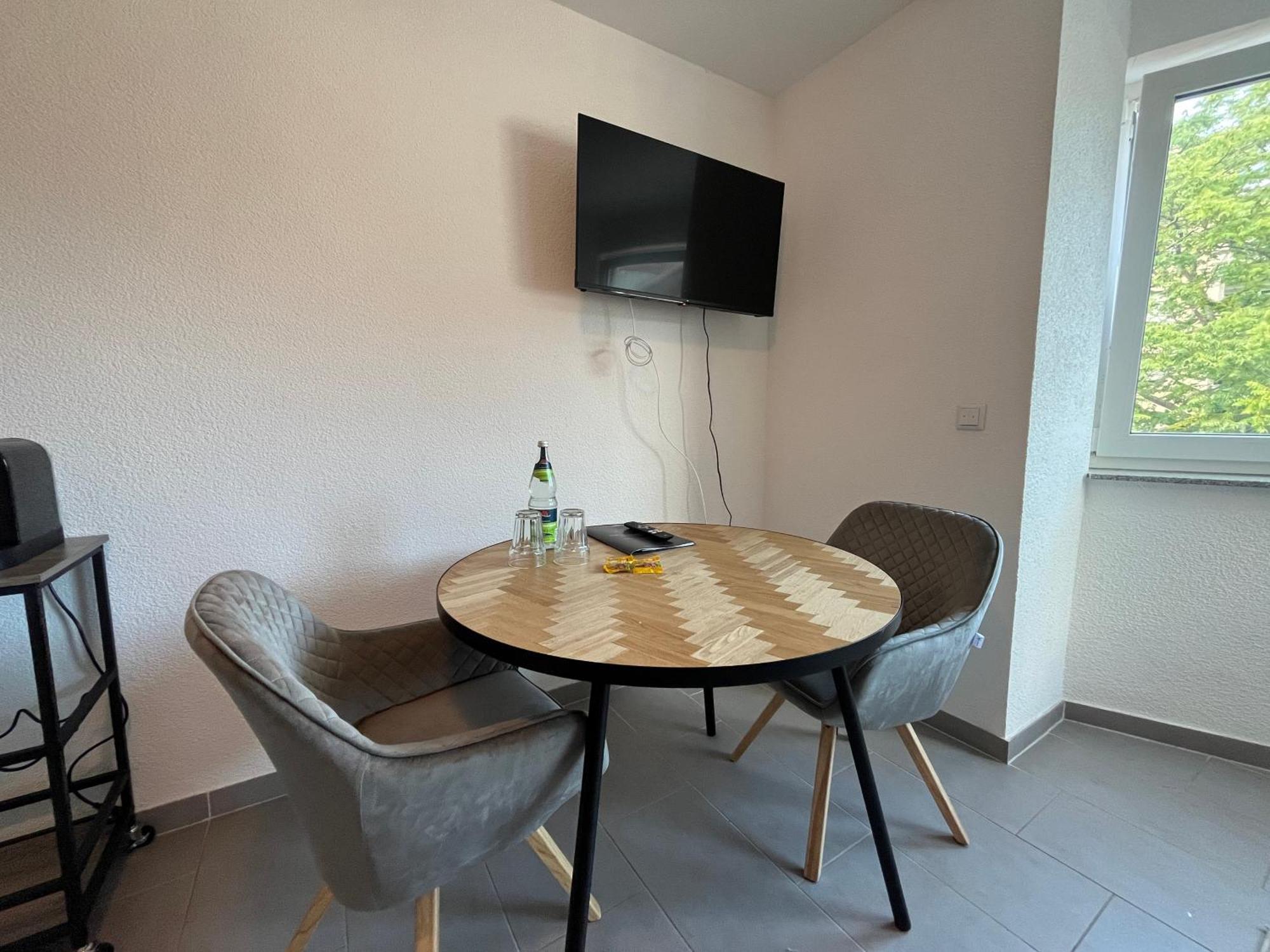 Simplex Apartments Am Europaplatz Karlsruhe Room photo